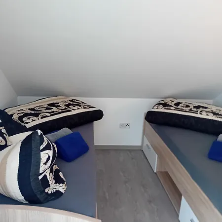 아파트 Zur Weissen Taube Haus 2 Grosse Monteurs Und Handwerkerwohnung Nahe Berlin Und Brandenburg