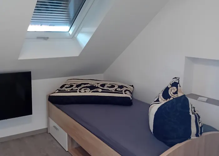 Apartment Zur Weissen Taube Haus 2 Grosse Monteurs Und Handwerkerwohnung Nahe Berlin Und Brandenburg *