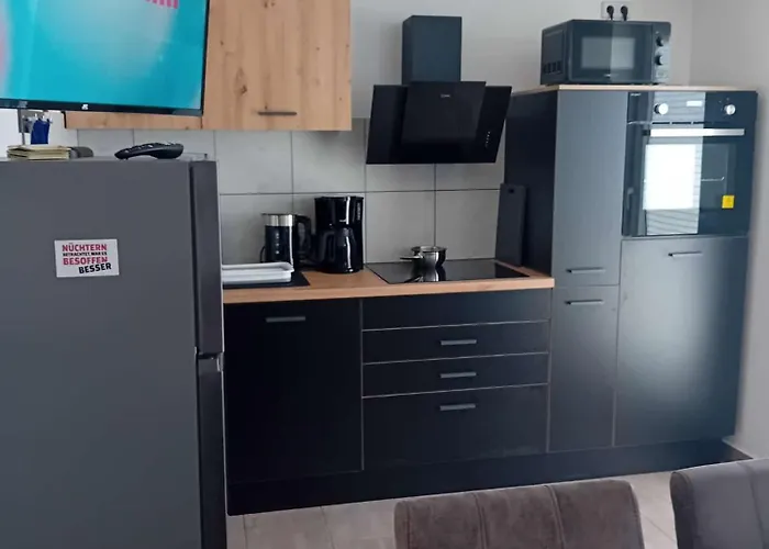 Zur Weissen Taube Haus 2 Grosse Monteurs Und Handwerkerwohnung Nahe Berlin Und Brandenburg Apartment Beelitz